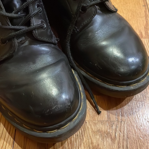 Dr. Martens classic combat boots, s7 - Picture 5 of 10
